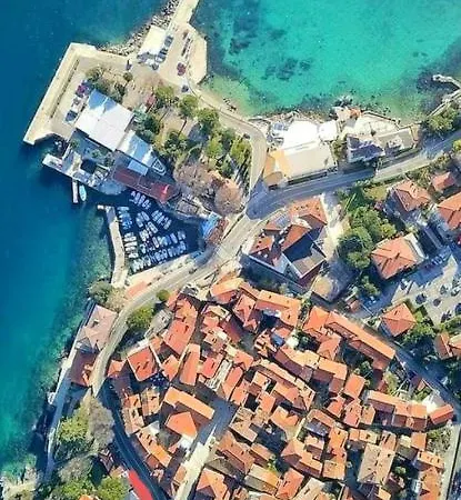 Apartman Centar, Gega *