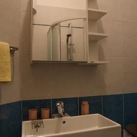 Apartman Centar, Gega