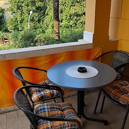 Centar, Gega Lovran