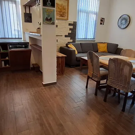Centar, Gega Apartman Lovran